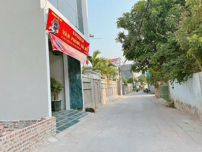 CHÍNH CHỦ BÁN 41M LÔ GÓC, TRỤC CHÍNH TT QUANG MINH, MÊ LINH.
