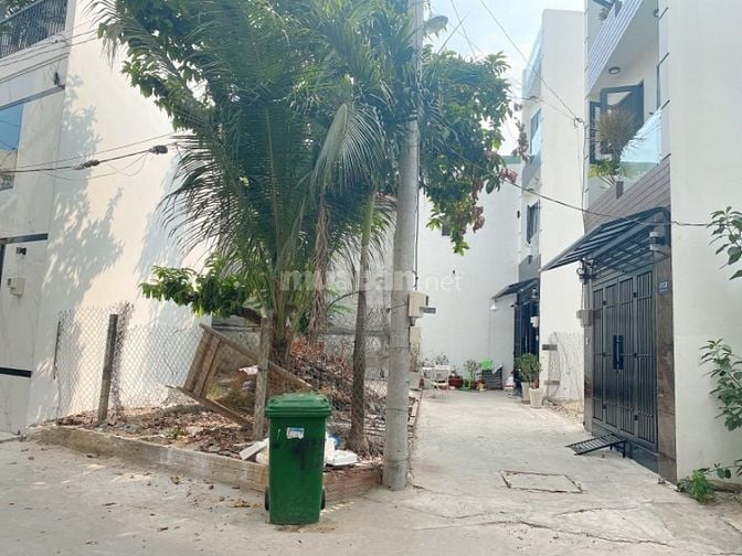 Đất 2MT Nguyễn Thái Sơn,f4,GV,dt(6x6),xây full, giá 3.82 tỷ