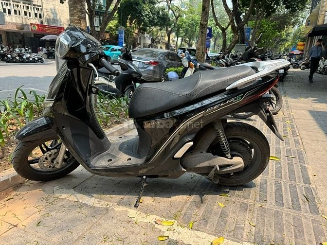 Bán XMĐ Vinfast Feliz S màu đen, ODO 3.7xx km, còn bh >2 năm