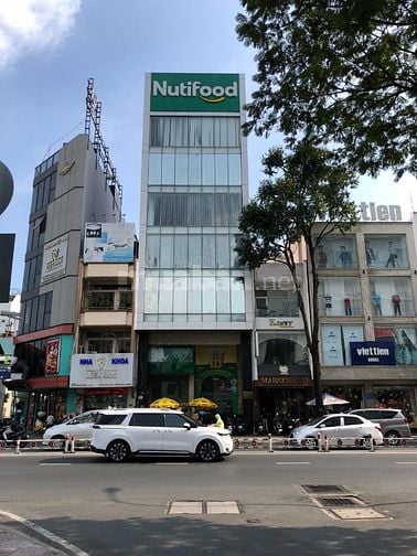 Cho thuê tòa nhà Nutifood (Diện tích: 8 x 20m) hầm 8 tầng, nhà mới.