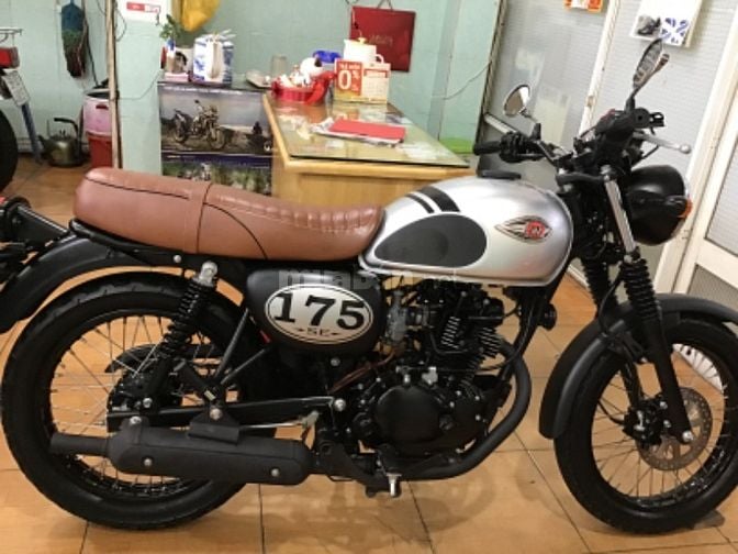 KAWASAKI W175cc,CHÍNH HÃNG,SX 2018,ZIN 100%.BH 2 NĂM.BAO SANG.TÊN RHSG