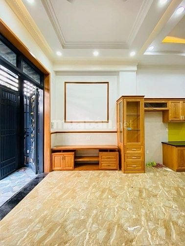 Nhà P6 lê đức thọ 1trệt 3 lầu ( có 5PN điều hoà )