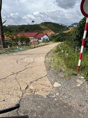 Đất lớn view đẹp có thổ cư sát bên tp Đà Lạt