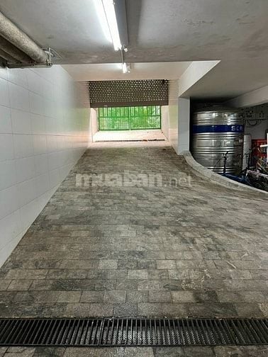 Cho thuê biệt thư KĐT Yên Hòa: DT 160m2, 5 tầng + Hầm + Thang máy