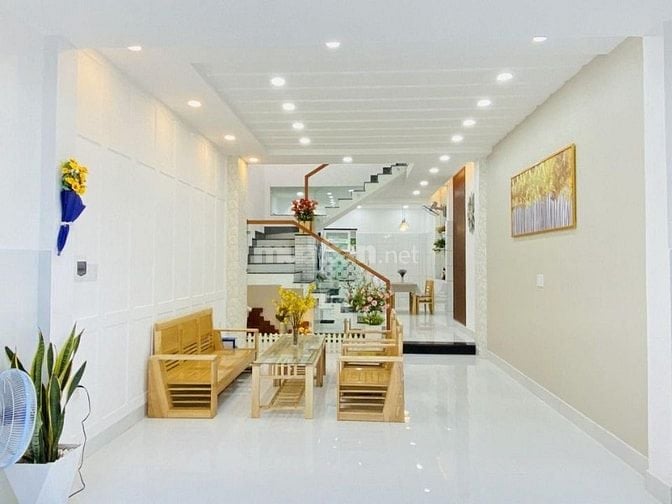 Vỡ nợ tôi bán gấp nhà 65M2 Lâm Văn Bền-q7-915TR-sổ hồng riêng-LH AN