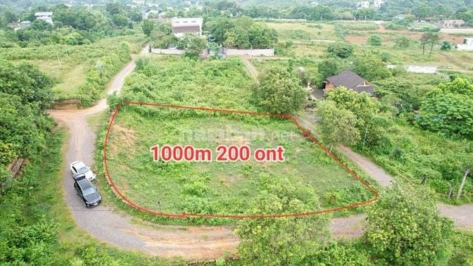 cần bán lô đất 3 mặt tiền nằm giữa trung tâm khu tophill dt 1000m