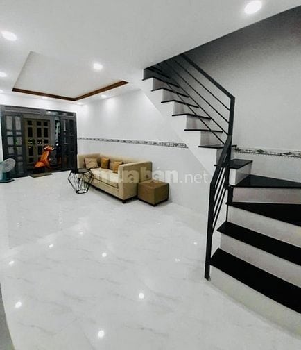 Bán nhà sát Trần Đình Xu Quận 1, 30m2, dọn vào ở ngay, chỉ hơn 3 tỷ