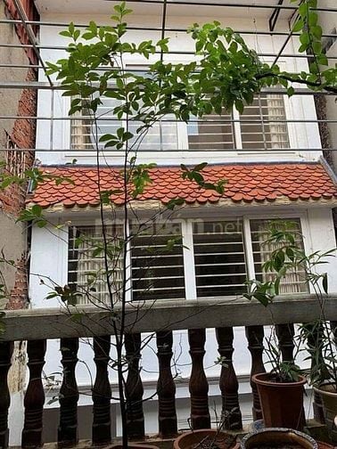 Chính chủ cho thuê căn hộ thông tầng mặt phố Lê Văn Hưu 