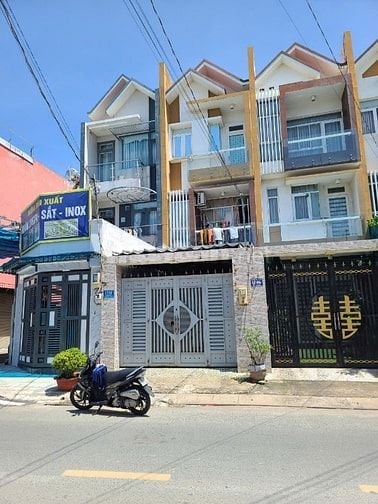 Cần bán nhà nguyên căn 190m2 Q.BìnhTân,mặt tiền nhựa 8m,có Gara xe hơi