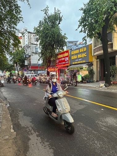 Bán nhà Mặt tiền gần khu Sân bay, P.4, quận Tân Bình, 5.5x11m, NH 6m