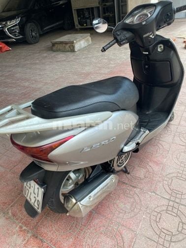 bán xe leed của gia đình đang sử dụng , giá 10,5 tr . xe đang sử dụng