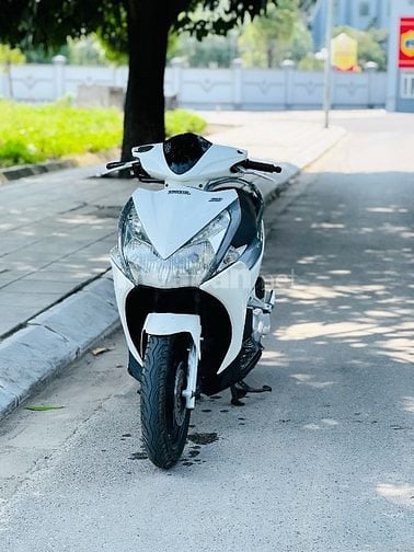 Honda Air Blade 110Fi Trắng Chính Chủ Biển HN ĐỜI CHÓT