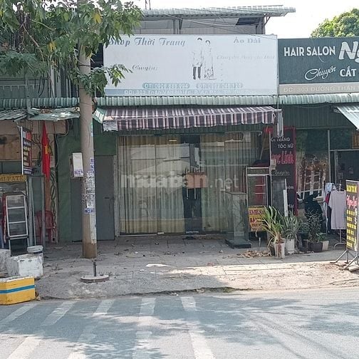 Cho thuê 303d  mặt đường Thân văn Nhiếp q2