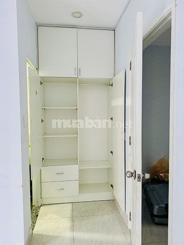 Nhà mới, sạch khu valencia riverside 4PN4WC có máy lạnh, nước nóng