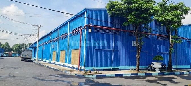 Cho thuê kho xưởng 1300m2 nằm trong KCN Sóng Thần 1, Bình Dương