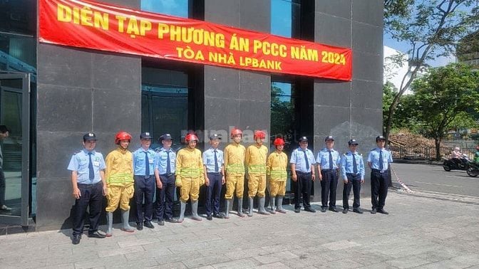 Tuyển bve toà nhà ngân hàng tại Hn