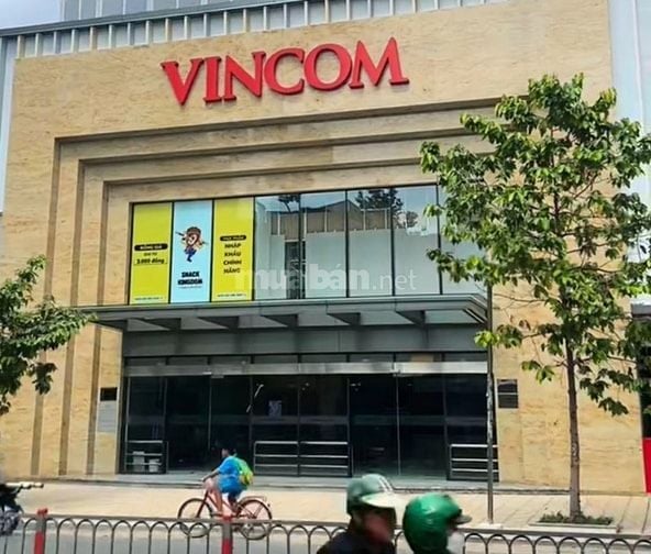 VINCOM PLAZA 3/2 Cần Tuyển 3 Nhân Viên Kho Dịp Tết 