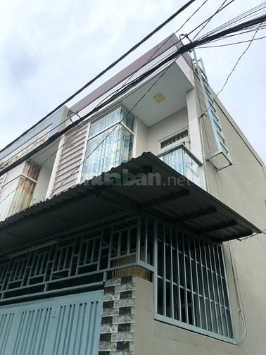 Nhà đẹp Đất Trồng Rau, 2 Tầng, 3 Phòng Ngủ, 68m2, Hẻm Ô Tô