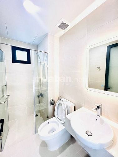 Cho thuê nhanh căn hộ 2PN Q7 Riverside Đào Trí nhà trống 9.5triệu