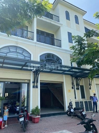 BÁN SHOPHOUSE ĐẸP TẠI SENTURIA NAM SÀI GÒN, GIÁ 7,5 TỶ, DIỆN TÍCH 60M2