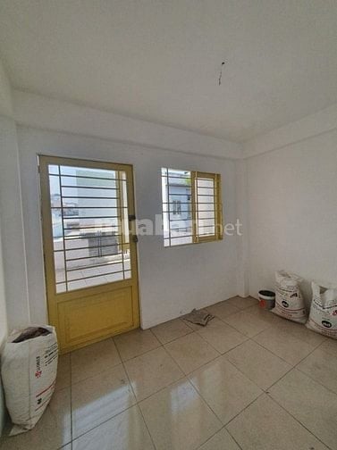 Bán nhà sát Lò Siêu, Quận 11, 40m2, 3 tầng, rất đẹp, chỉ 4 tỷ nhỉnh