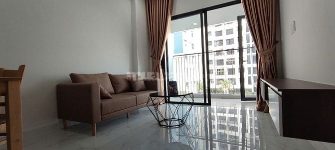 Cho thuê căn hộ 2PN 70m2 có nội thất cơ bản 6tr5/tháng, ngay Vincom 