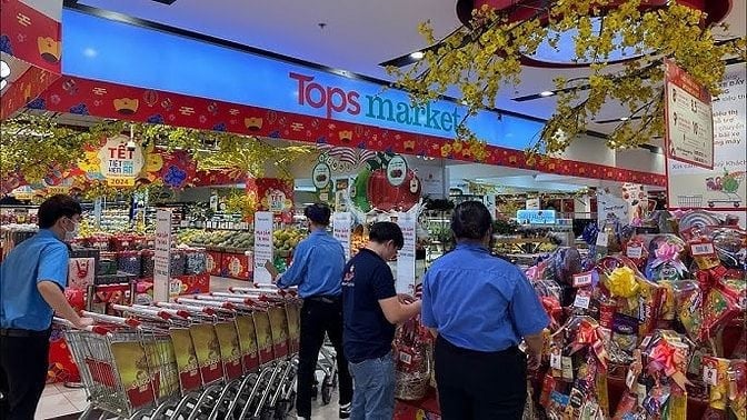 CHUỖI HỆ THỐNG SIÊU TOPMARKet Thông Báo Tuyển Dụng Nhân Viên THỜI V