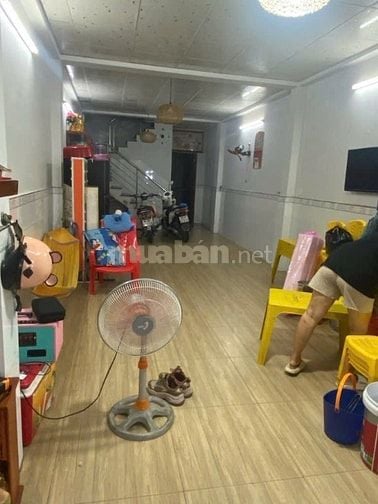 Bán nhà 568/3 lê trọng tấn,4p trệt lầu đúc,dt công nhận đủ 62m2,SHR