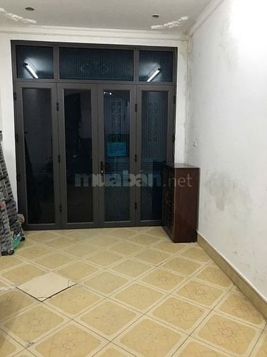 Cho thuê nhà nguyên căn ngõ Thổ Quan- Khâm Thiên, 24m2x 4 tầng, 1 tum