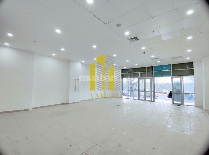 Mặt Bằng 190m2 Sàn Trống có Máy Lạnh Phù Hợp Văn Phòng - Showroom