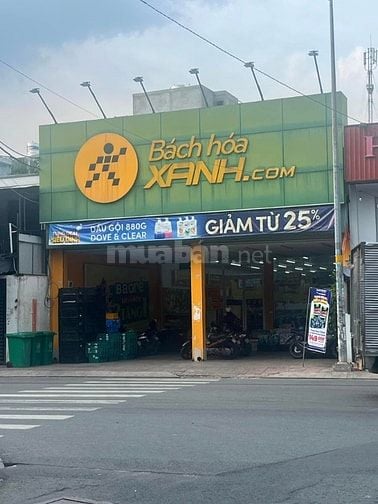 Bán nhà 2MT 258 Chợ Lớn,15 x 45m, 675m2, giá 141 triệu/m2. (Tín Hưng)