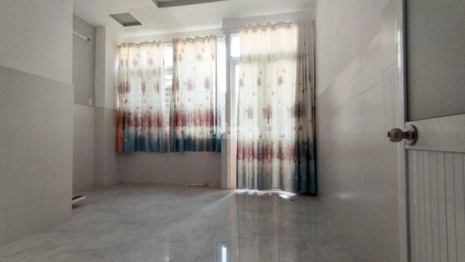 Bán nhà Ba Tháng Hai, Quận 10, lô góc 38m2, cực ngon, chỉ 4 tỷ hơn