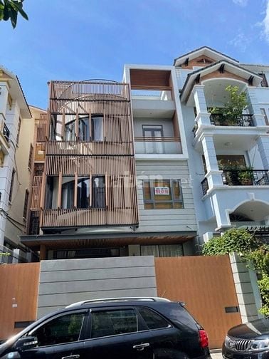 Bán nhà 5 tầng mặt tiền Hoa Đào, Phú Nhuận. 8x18m, có Hầm. Chỉ 59 tỷ 