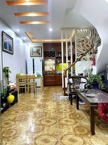 Bán nhà Phố Hoàng Văn Thái, 52m2 4 tầng, mặt tiền 4,5m, gần ô tô, 8 tỷ