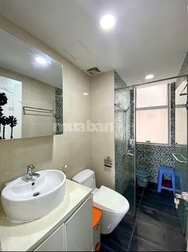 Chung cư Phúc Yên 2, Tân Bình, 137m2, 3pn, 3wc, 15tr/tháng. Lầu 12