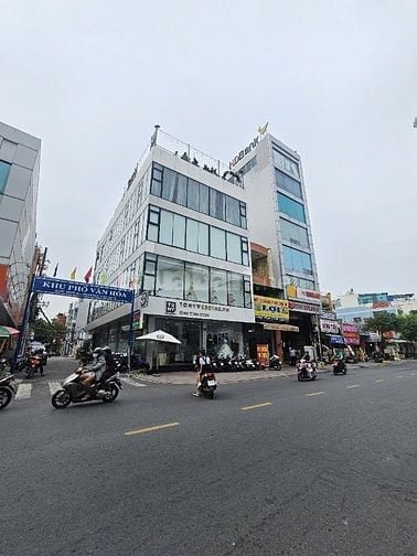 Góc 2 MT Vườn Lài, Tân Phú. DT: 8x15m (120m2) 3 Tầng bán17.5 Tỷ