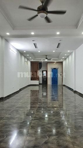 Bán nhà ngõ 5 Ngô Đình Mẫn, nhà mới thang máy gara ô tô 45m2 chỉ 9 tỷ.