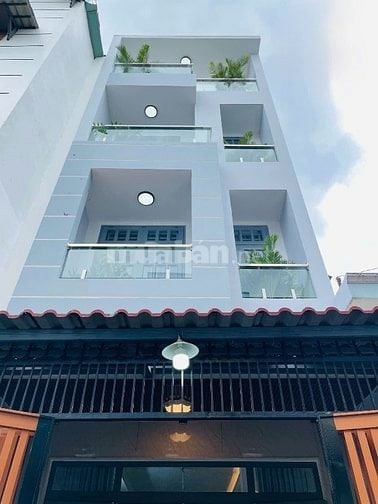 Bán gấp nhà 3tỷ150 Nguyễn Xí P26 Q. Bình Thạnh DT 59.7m2 sổ hồng riêng