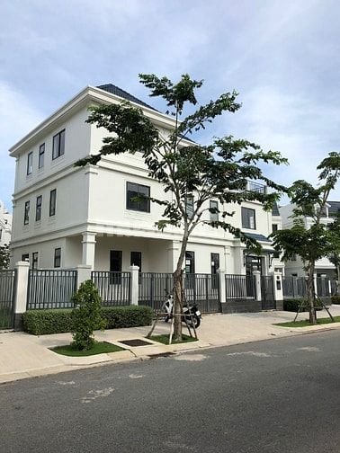 Chính chủ bán Biệt thự đơn lập Lakeview city Novaland, căn góc 3 mặt