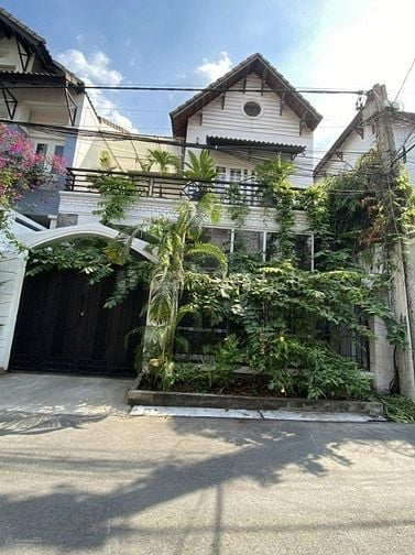 Villa trung tâm Thảo Điền Quận 2, thiết kế trống suốt- ở và làm VP