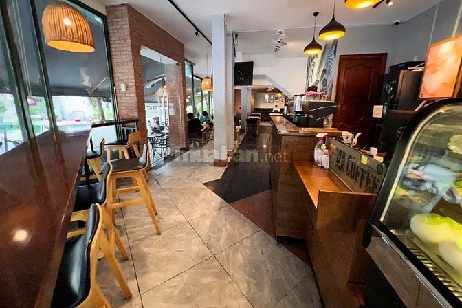 Cần gấp vài bạn phụ bán cafe-Tiền Liền 