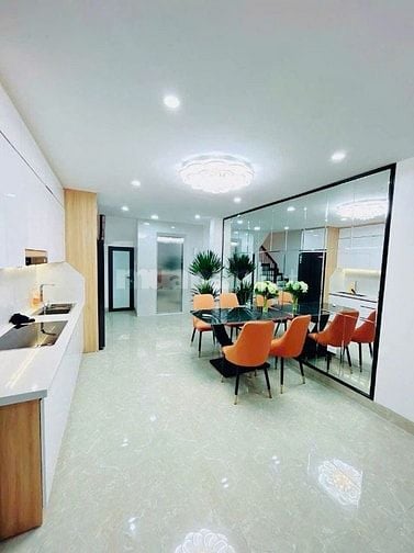 Bán nhà phố Xã Đàn, 40m2, 7 tầng, thang máy, 4 phòng ngủ, ngõ ô tô, KD