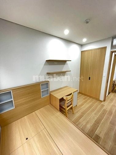 Bán Tòa nhà căn hộ dịch vụ, thang máy quận cầu giấy 50m2 giá 10.5 tỷ