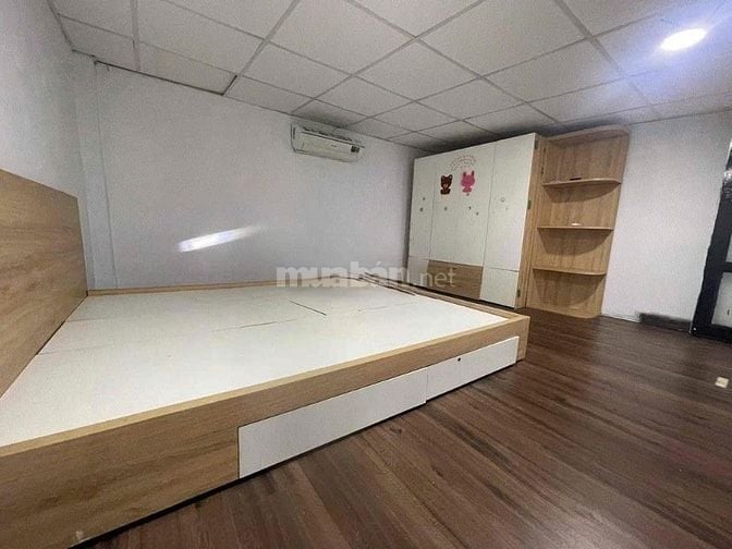 Cho thuê nhà hẻm 5m Phạm Văn Đồng P.13 Quận Bình Thạnh giá 8,5 triệu