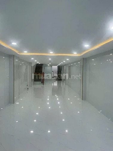 Bán nhà Mặt Tiền phường 2, Quận 8 , 148m2
5 lầu , thang máy chỉ 26,5