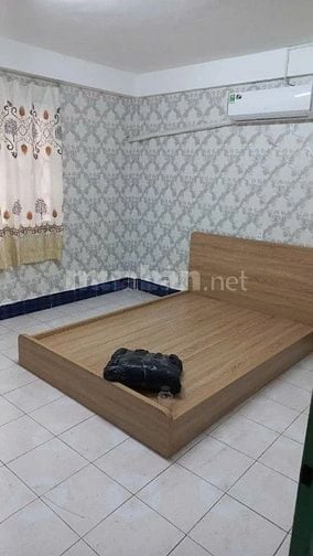 Cho Thuê Phòng 30m Thông Cầu Nguyễn Tri Phương và Cầu Chà Và