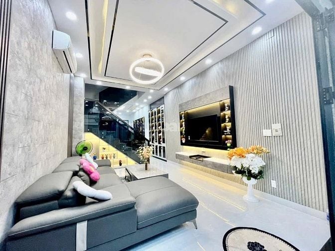 Kẹt tiền bán gấp căn Bàn Cờ,F3, Quận 3 chỉ 3tỷ450/60m2.Thu nhập 25tr/