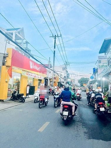 Bán nhà mặt tiền  Nguyễn Văn Quá, phường Đông Hưng Thuận, Quận 12