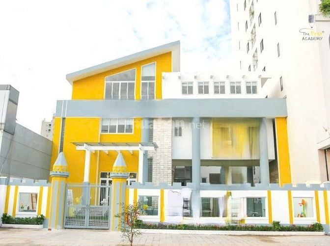 Cho thuê nhà diện tích 400m2 làm trường học Cách Mạng tháng Tám Q.3