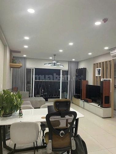 Chung cư Phan Xích Long, P7, PN, 90m2, 2PN, 2WC, Nội thất, 16tr/tháng.